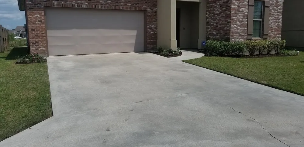 Expert garden landscaping in Lafayette, LA - Cajun Outdoor Specialty Services