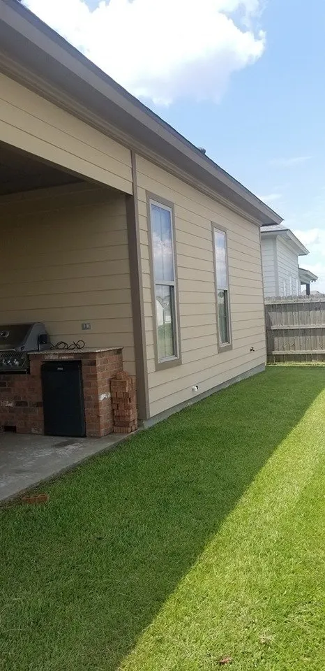 Custom residential landscaping in Lafayette, LA by Cajun Outdoor Specialty Services