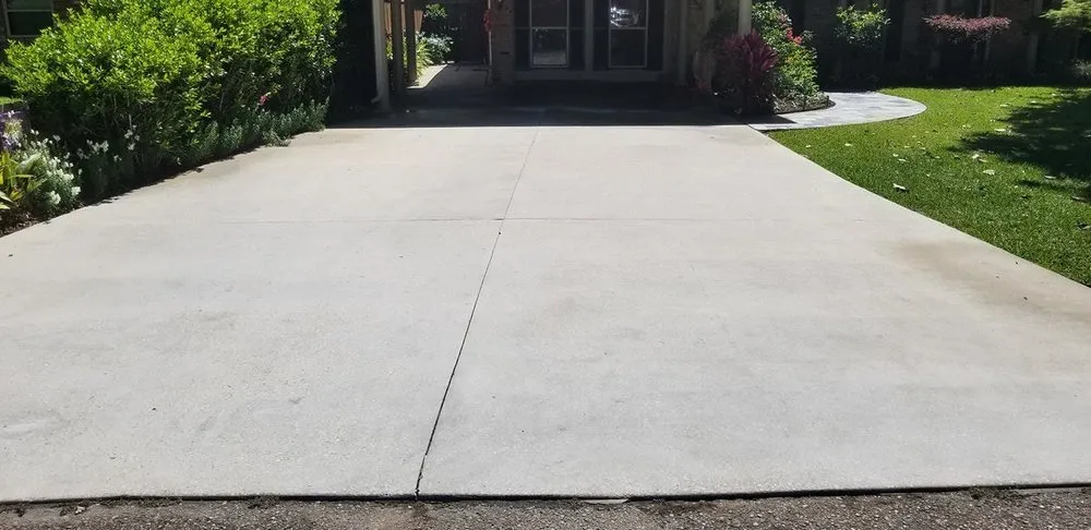 Reliable residential landscaping in Lafayette, LA by Cajun Outdoor Specialty Services