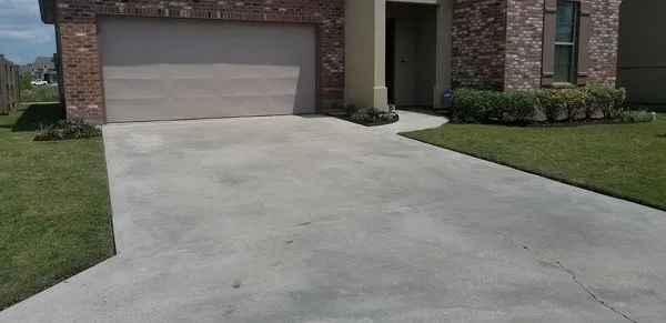 Cajun Outdoor Specialty Services Logo