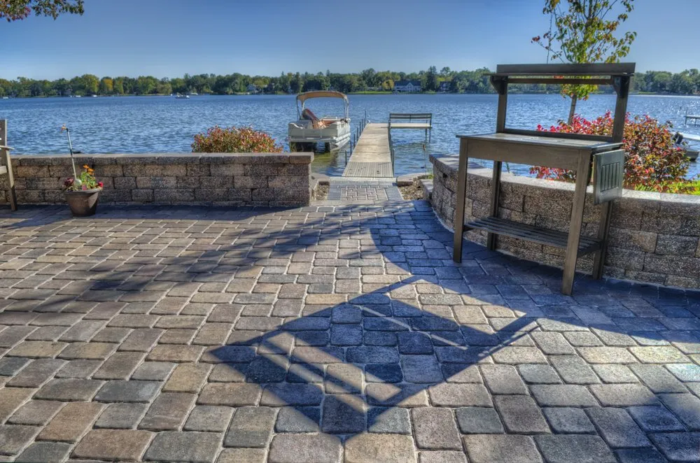 Professional yard maintenance in Woodstock, IL - Cal and Shan's Landscape and Design