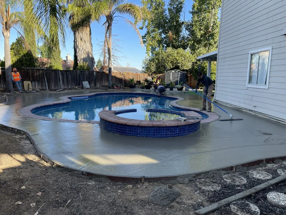 Affordable lawn care service for beautiful yards in Dublin, CA by Cal Valley Landscape