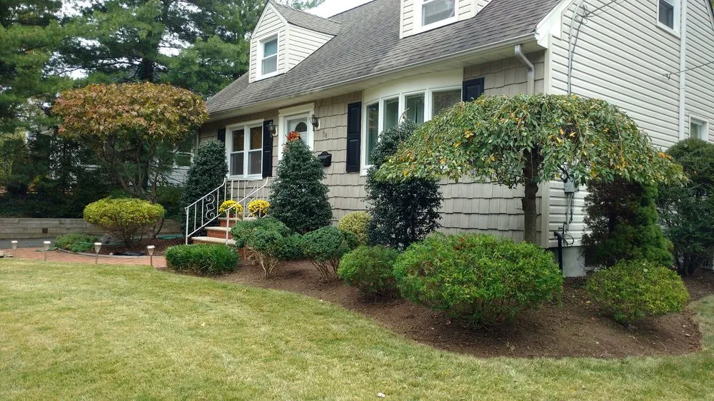 Reliable garden landscaping in Scotch Plains, NJ by Calabrese Landscaping