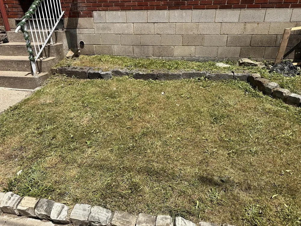 Top-rated lawn care service experts serving Pittsburgh, PA - Calabro Landscaping Solutions