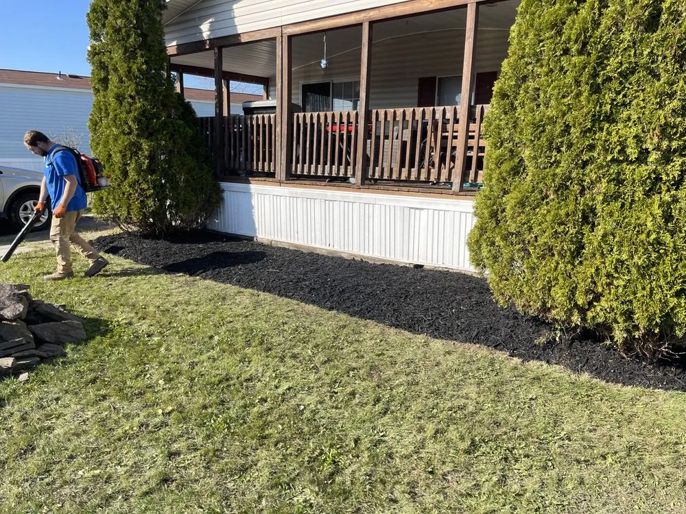 Top-rated garden landscaping in Depew, NY by Calandra Landscaping and Snowplow
