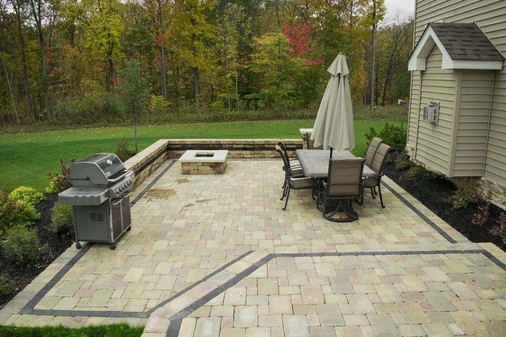 Professional yard cleanup service experts serving North Royalton, OH - Calanni Landscaping