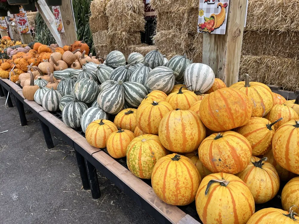 Local lawn care service in Reading, MA - Calareso's Farm Stand