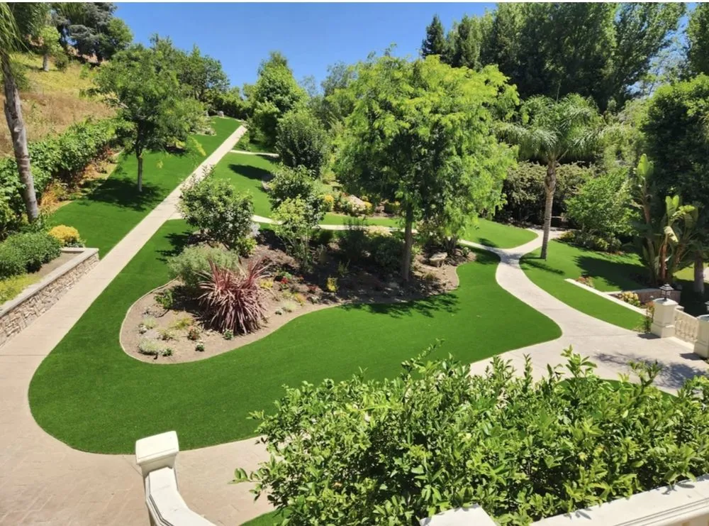 Reliable lawn mowing service experts serving Simi Valley, CA - Calderon Landscaping & Tree Service