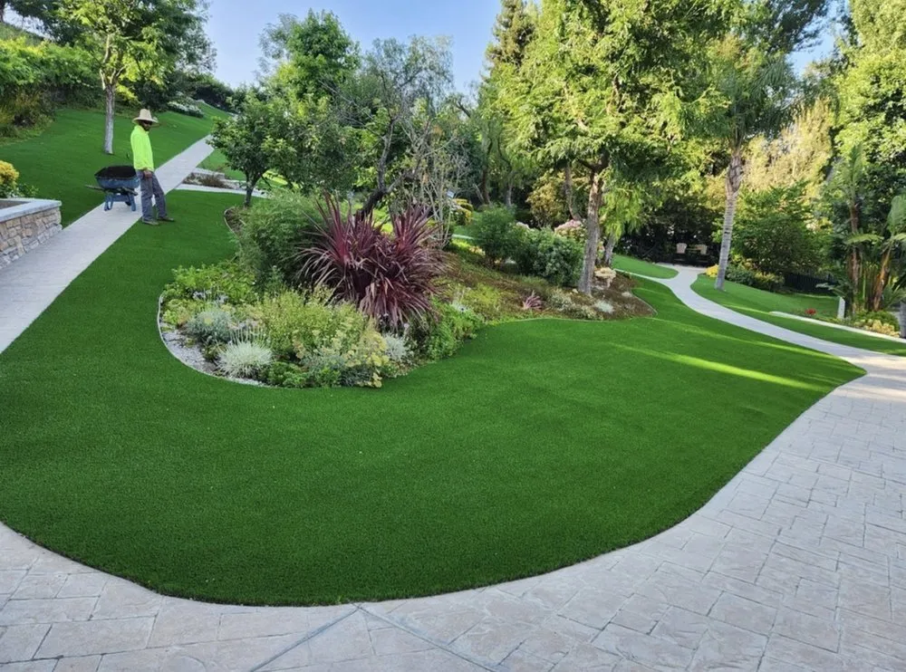 Custom lawn care service experts serving Simi Valley, CA - Calderon Landscaping & Tree Service