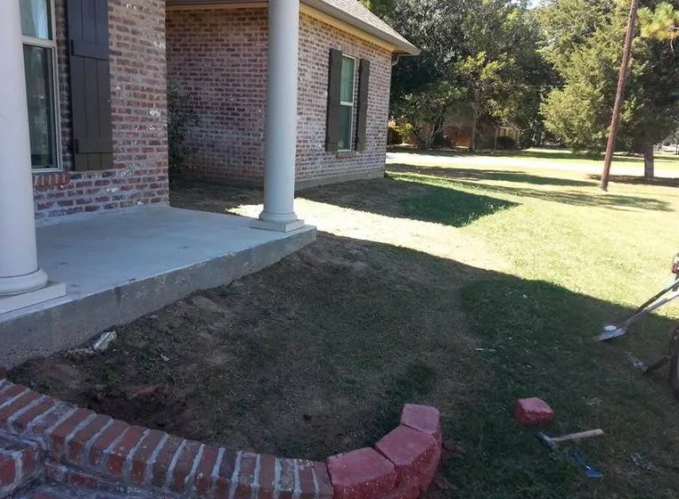 Affordable yard maintenance for beautiful yards across Duson, LA - Caldwell Lawn Works