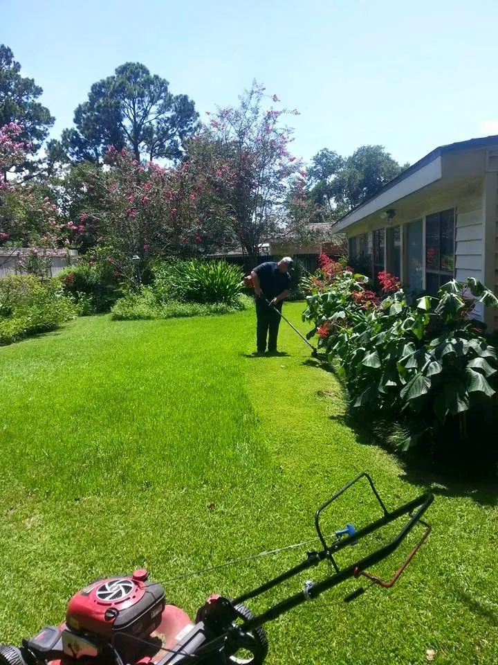 Top-rated landscape installation in Duson, LA by Caldwell Lawn Works