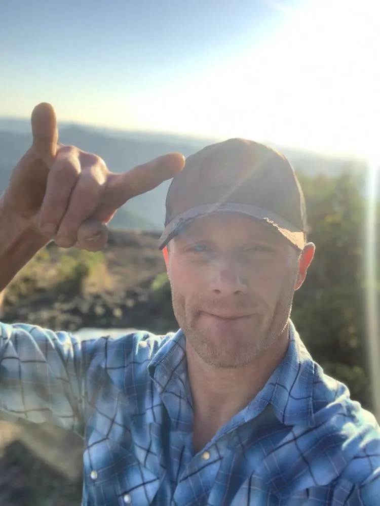 Trusted landscape installation in Yoncalla, OR - Caleb’s Honey Dew List