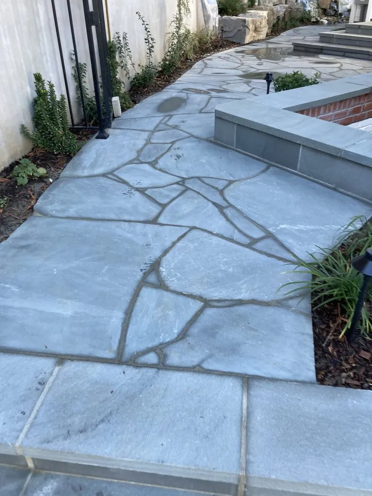 Expert lawn mowing service in San Mateo, CA - Caledonian Masonry