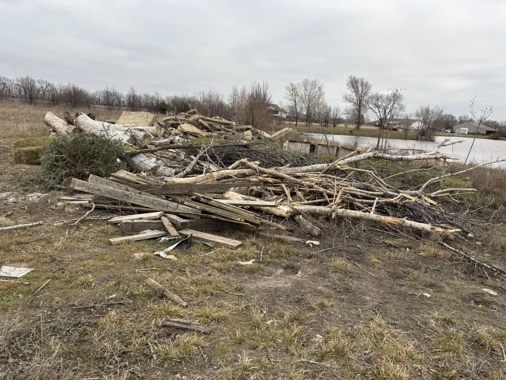 Top-rated outdoor landscaping in Wichita, KS by Calef Hauling Services