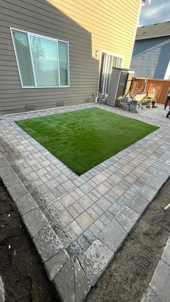 Expert residential landscaping experts serving Seattle, WA - Calel’s Landscape