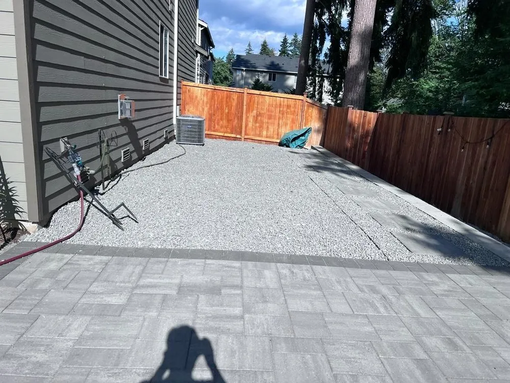 Expert yard maintenance for year-round maintenance in Seattle, WA by Calel’s Landscape