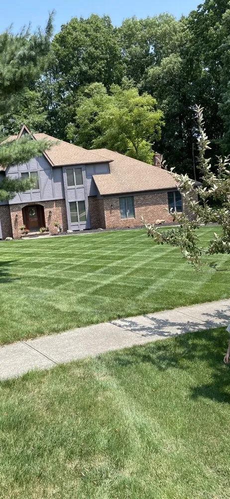 Custom lawn care service for beautiful yards in Middleburg Heights, OH by Cale’s Landscape