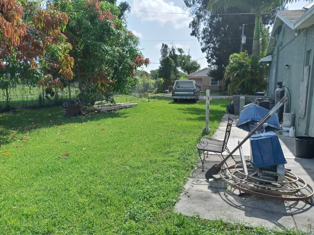 Reliable garden landscaping for residential properties across Bradenton, FL - Calhoun and Son's Lawn Care