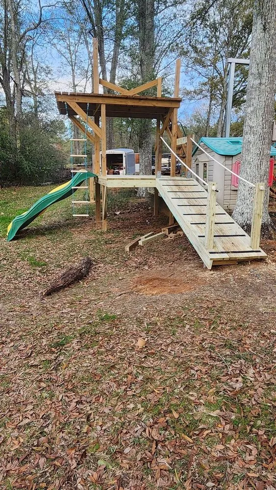 Affordable yard cleanup service near you across Kentwood, LA - Calhoun Fencing & Carpentry work