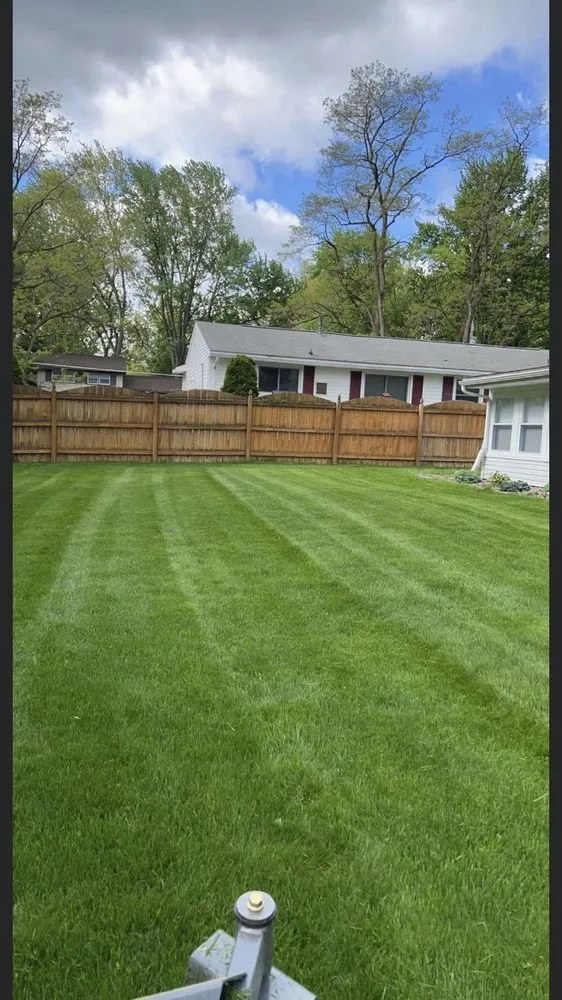 Top-rated lawn mowing service in Birmingham, AL - Calhoun’s Residential Service