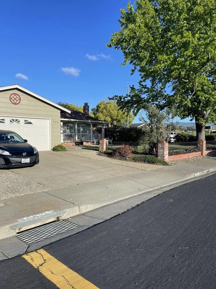 Affordable garden landscaping for beautiful yards across Livermore, CA - Cali Coast Landscape & Maintenance