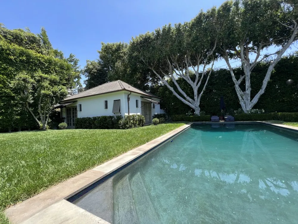 Local garden landscaping for beautiful yards across Los Angeles, CA - Cali Gardening Services