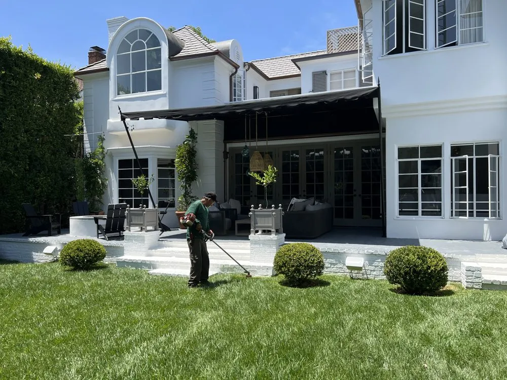 Trusted yard maintenance experts serving Los Angeles, CA - Cali Gardening Services