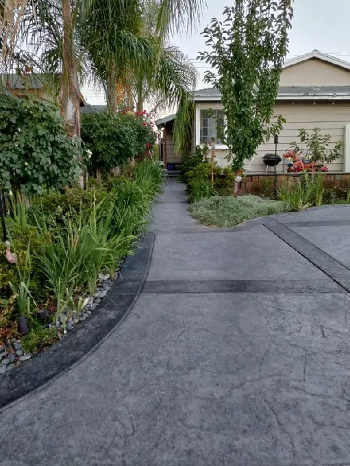 Professional yard cleanup service in Sacramento, CA - Cali Landscaping