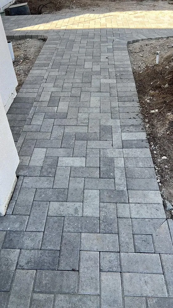 Custom landscaping services experts serving Escondido, CA - Cali Pavers