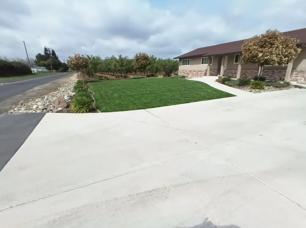 Top-rated lawn mowing service with custom design across Merced, CA - Cali Valley Landscape