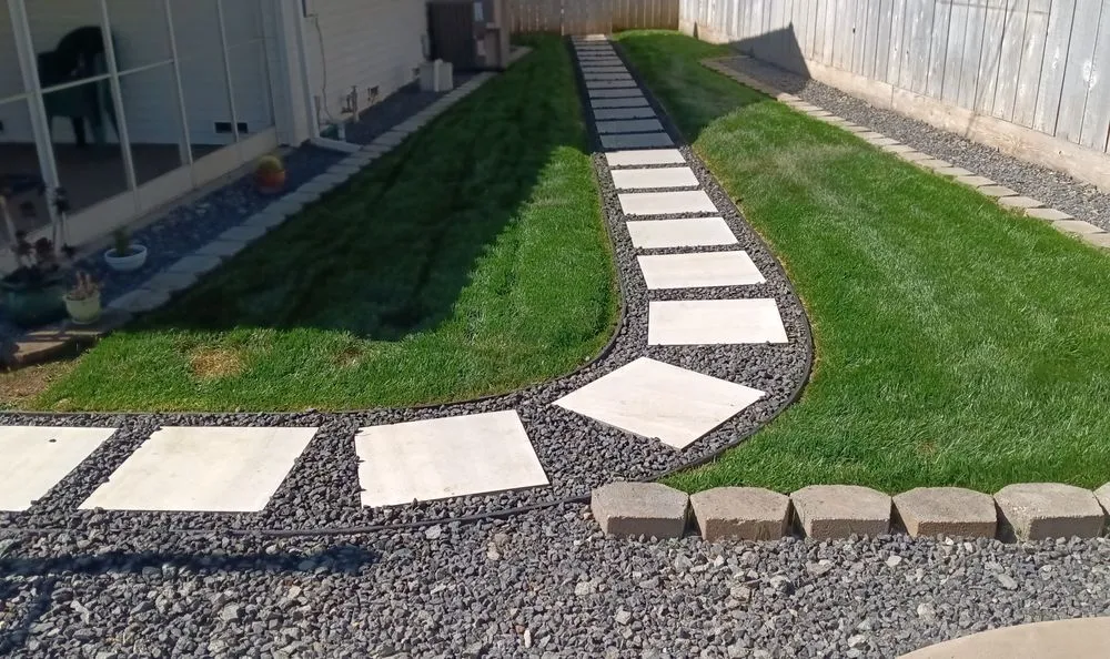 Professional lawn care service experts serving Merced, CA - Cali Valley Landscape