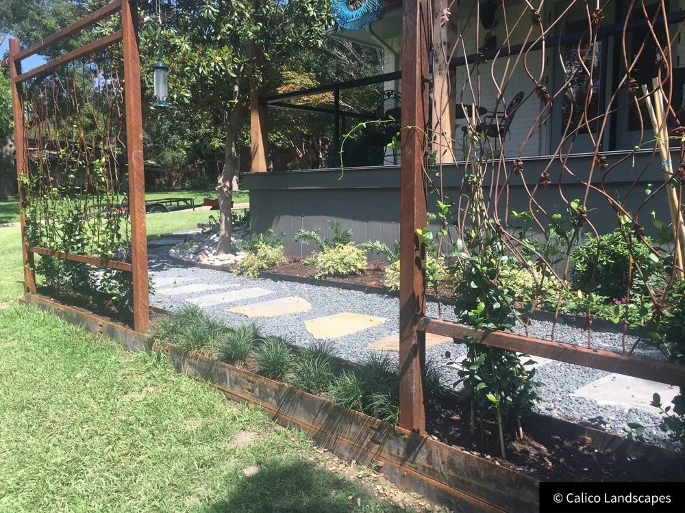 Custom yard maintenance experts serving Dallas, TX - Calico Landscapes