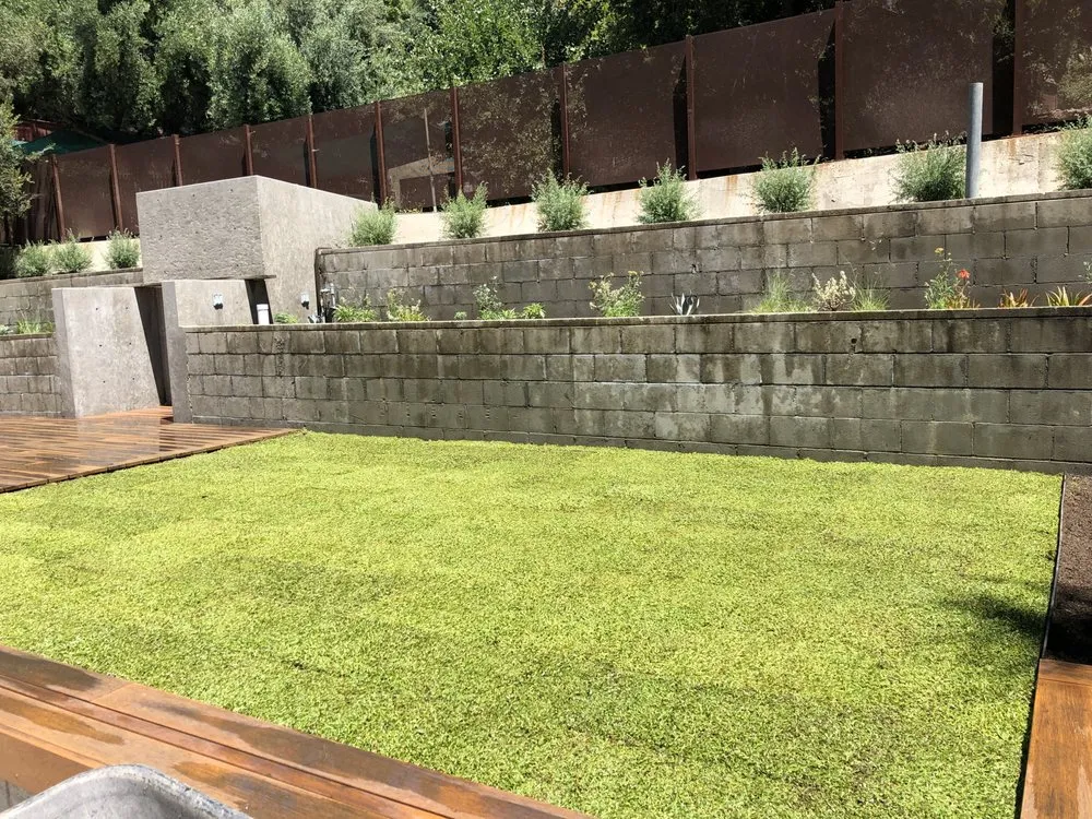 Expert garden landscaping in Canoga Park, CA - Caliente Landscape