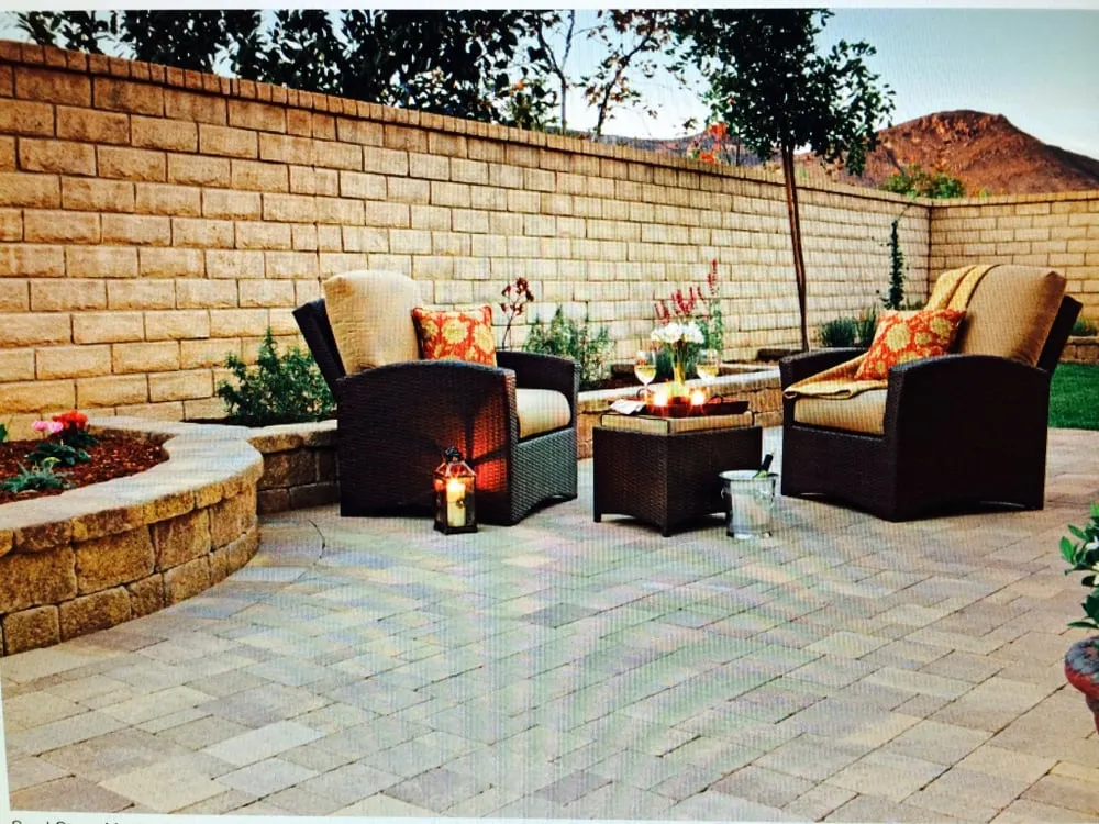 Local lawn mowing service experts serving Los Angeles, CA - California Artscaping and Design