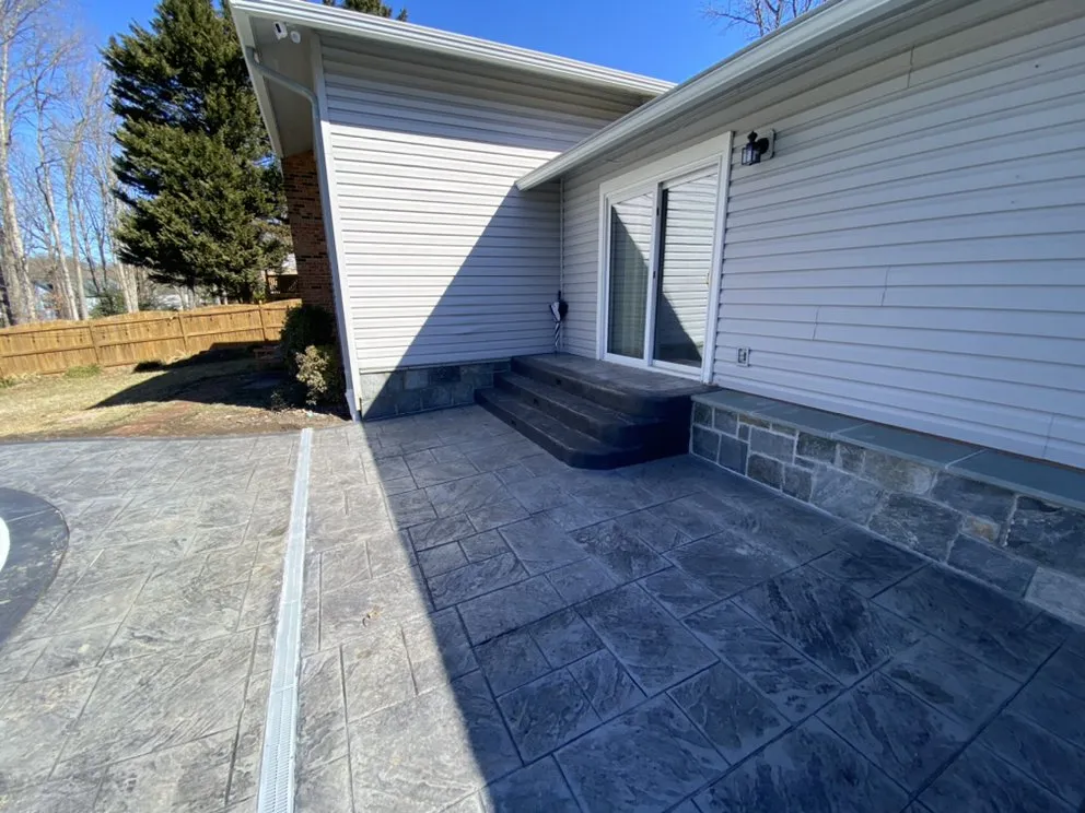 Custom residential landscaping in Sterling, VA - California Concrete