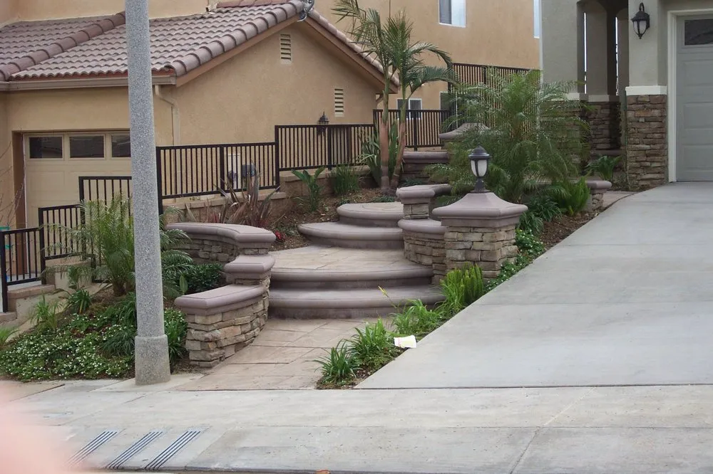 Affordable yard maintenance in Sylmar, CA by California Creations