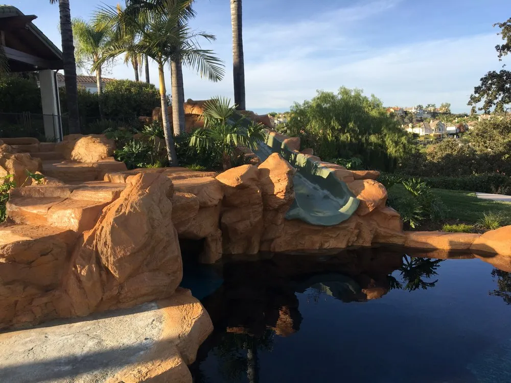 Custom yard cleanup service experts serving Sylmar, CA - California Creations