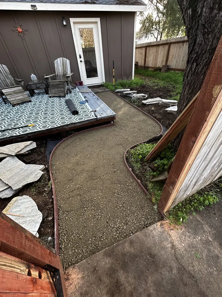 Reliable landscape design for year-round maintenance in Sacramento, CA by California Good Vibes