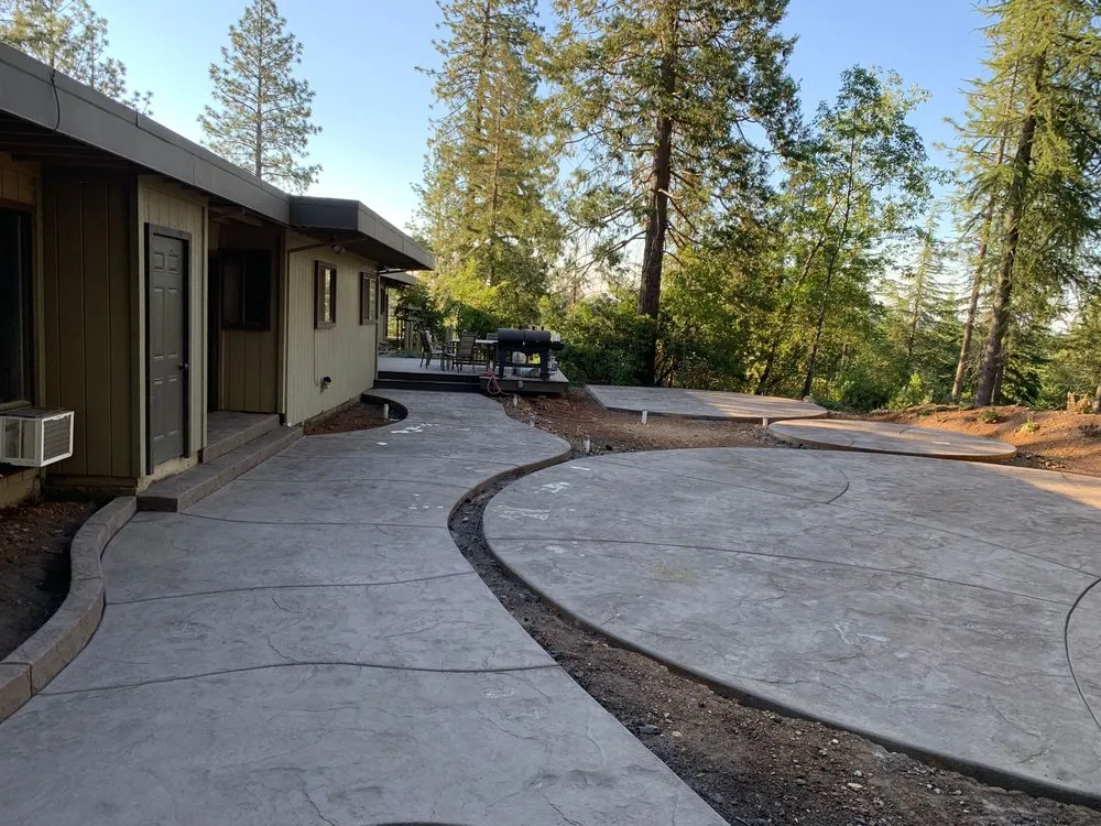 Top-rated garden landscaping for homes in El Dorado Hills, CA by California Green Garden