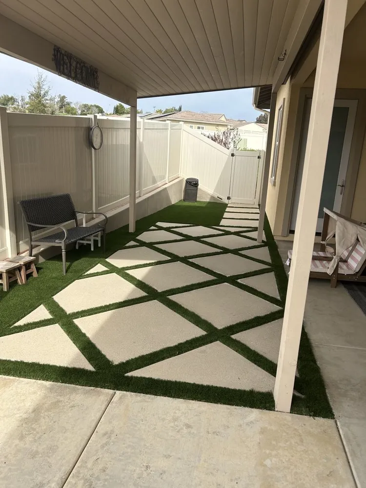 Expert lawn mowing service experts serving Valley Center, CA - California Green Valley Landscaping