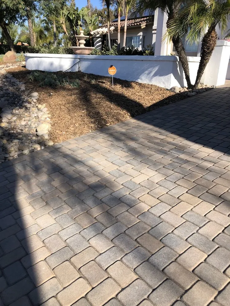 Custom landscape installation in Mammoth Lakes, CA - California Pavers