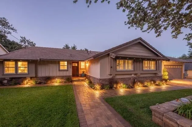 Reliable landscape design for outdoor upgrades across Burbank, CA - California Pavingstone