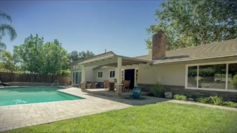 Reliable yard cleanup service in Burbank, CA by California Pavingstone