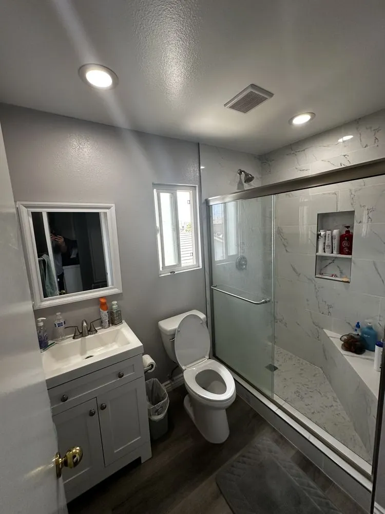 Custom outdoor landscaping in Tarzana, CA - California Personal Builders