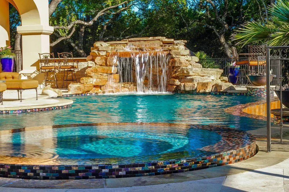 Trusted yard maintenance experts serving Cumming, GA - California Pools - Atlanta North