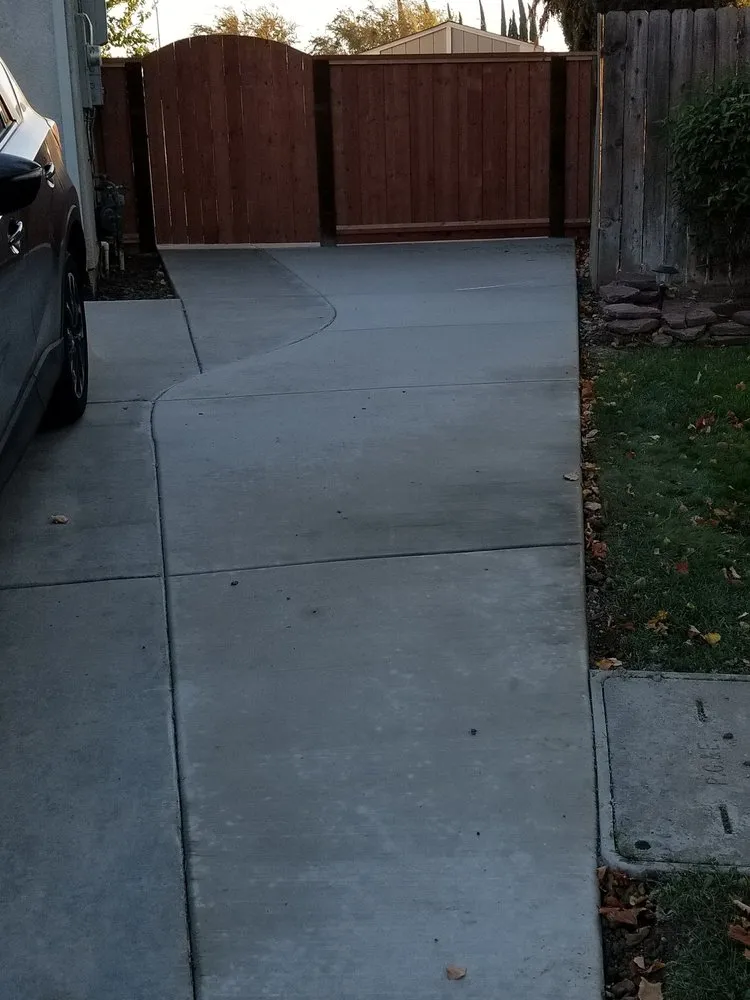 Professional yard cleanup service experts serving Tracy, CA - California Professional Landscape Construction