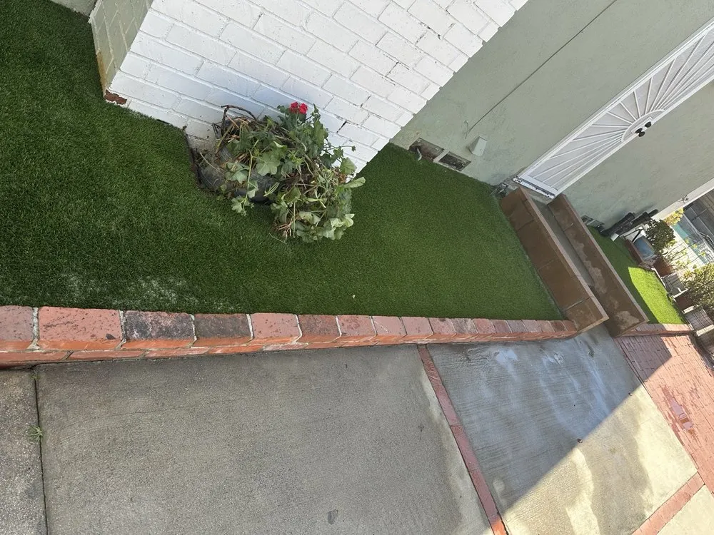 Custom landscaping services for beautiful yards across Orange, CA - California Turf & Putting Greens