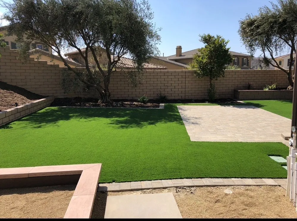 Expert yard maintenance in Orange, CA - California Turf & Putting Greens