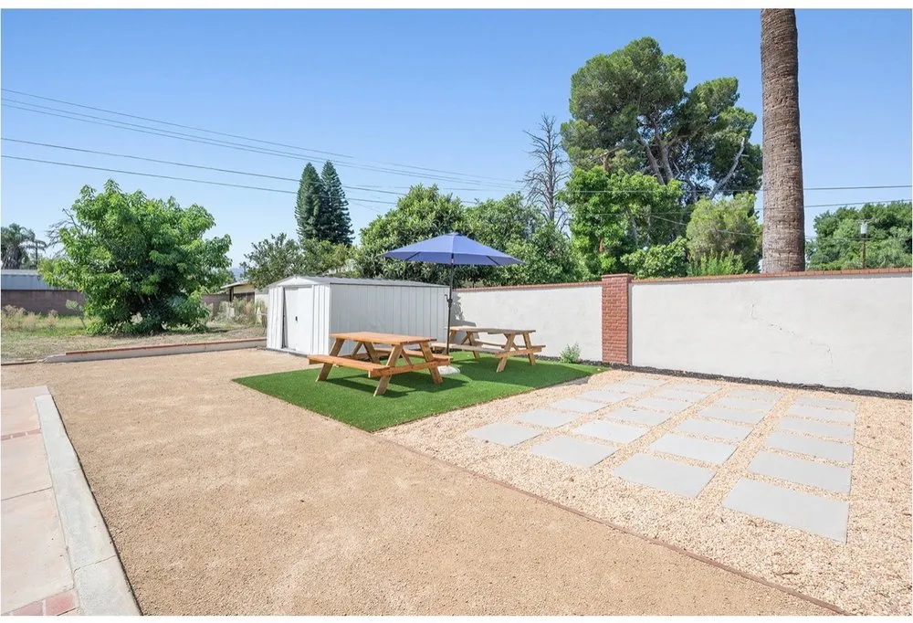 Professional yard cleanup service for homes across Orange, CA - California Turf & Putting Greens