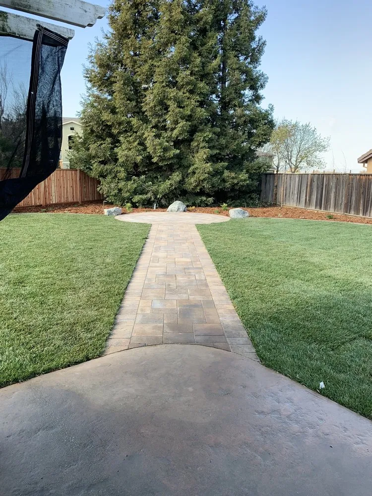 Affordable residential landscaping experts serving Antelope, CA - Cali's Finest Landscaping & Maintenance